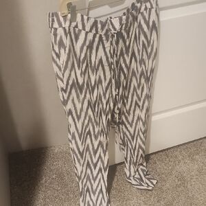 Banana Republic Black and White Zigzag Straight Leg Pants